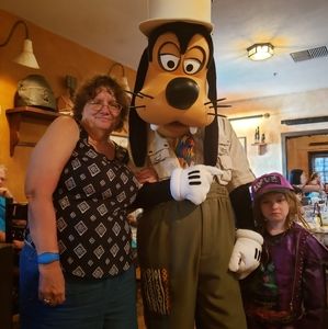 Meet your Posher, Deborah